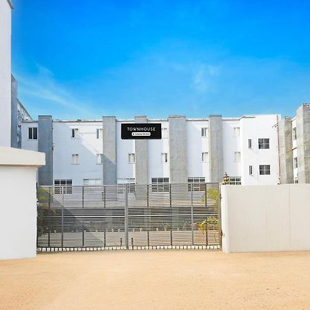 Super Townhouse Mancheswar Industrial Estate Hotel Bhubaneswar Exterior photo