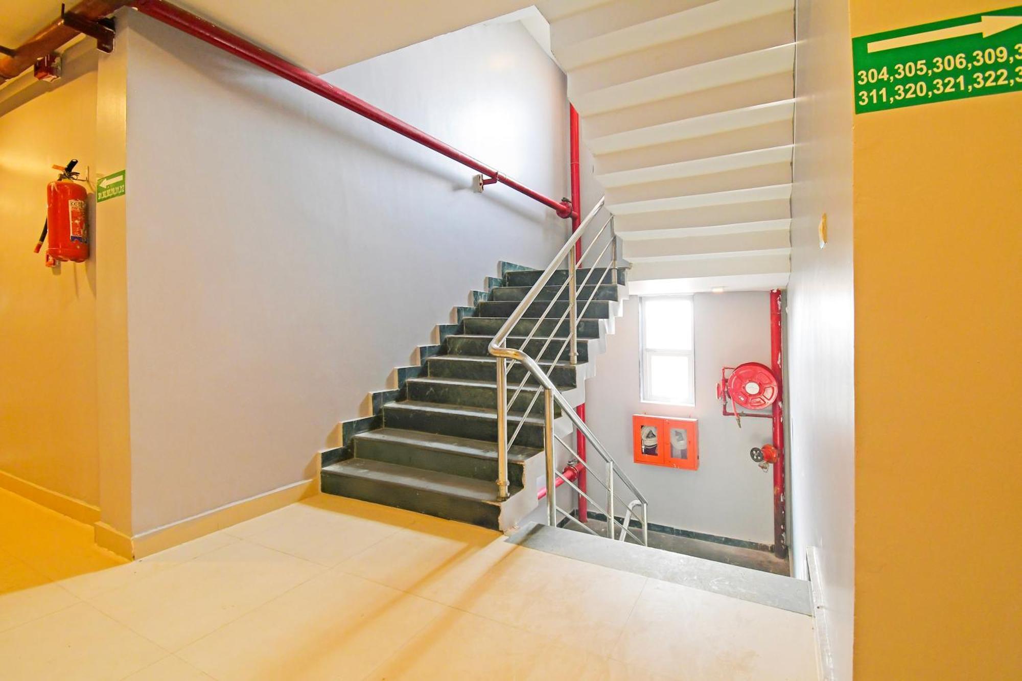 Super Townhouse Mancheswar Industrial Estate Hotel Bhubaneswar Exterior photo