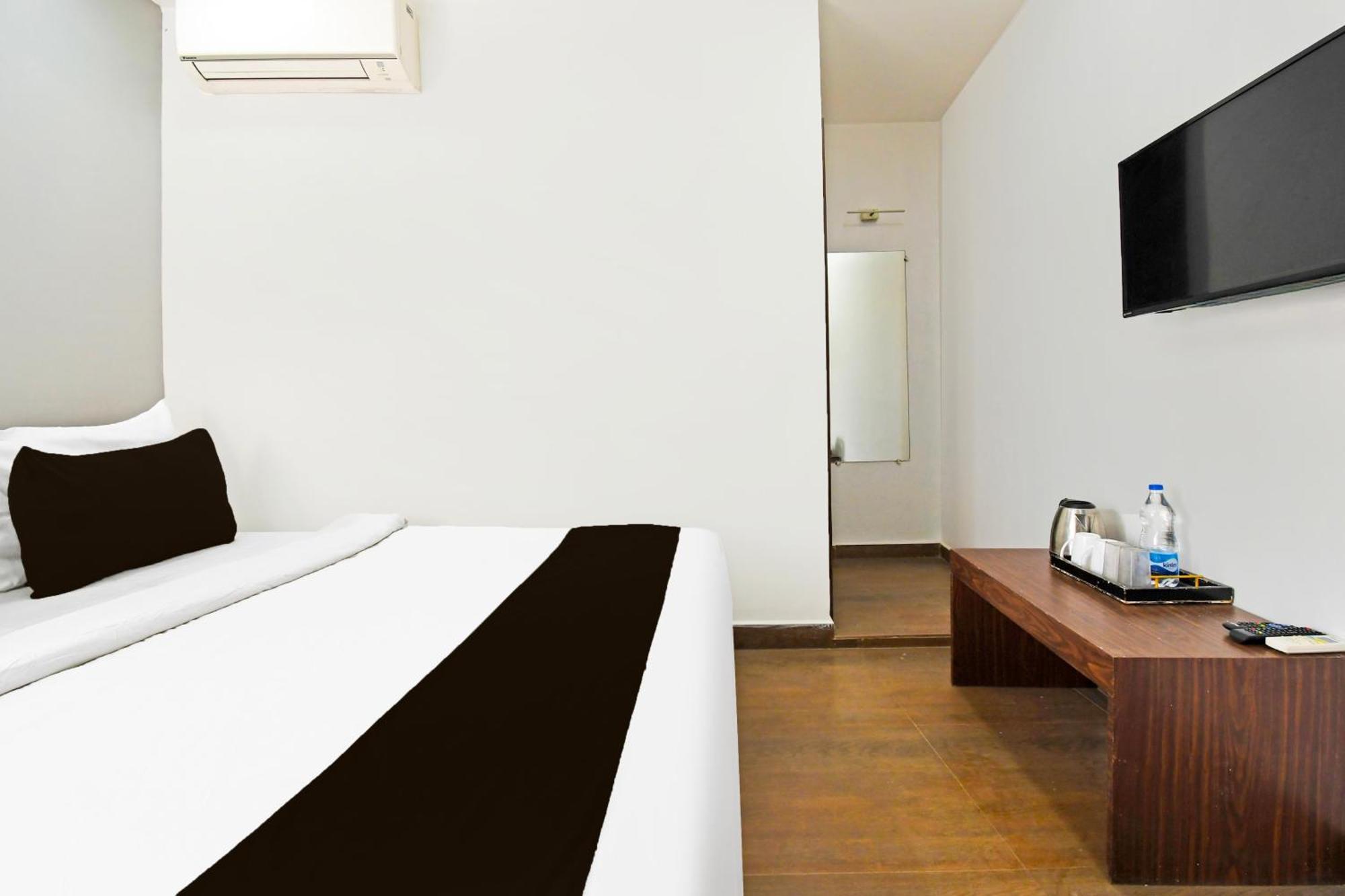 Super Townhouse Mancheswar Industrial Estate Hotel Bhubaneswar Exterior photo