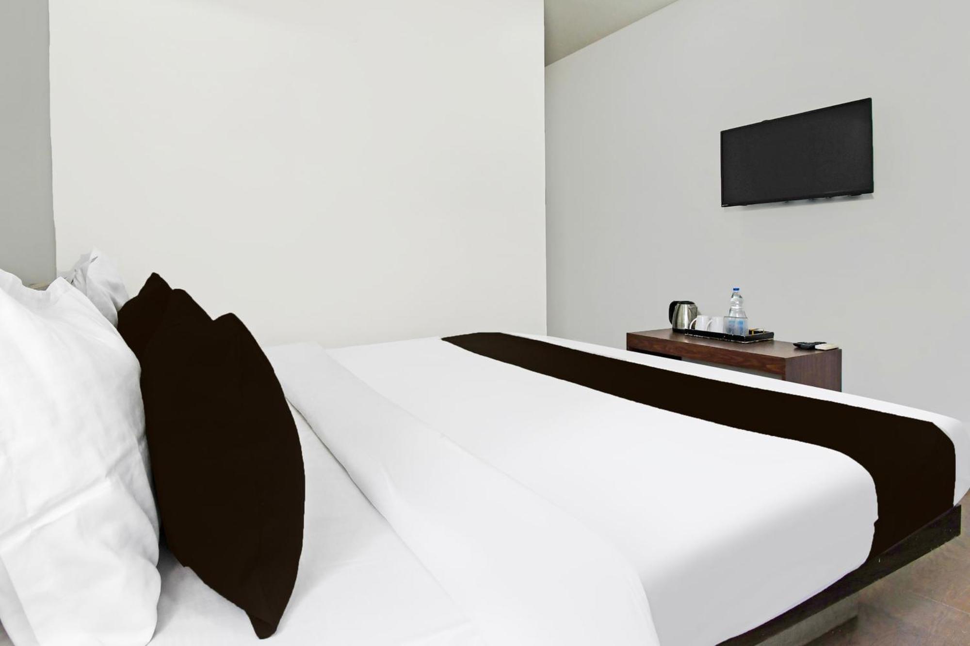 Super Townhouse Mancheswar Industrial Estate Hotel Bhubaneswar Exterior photo